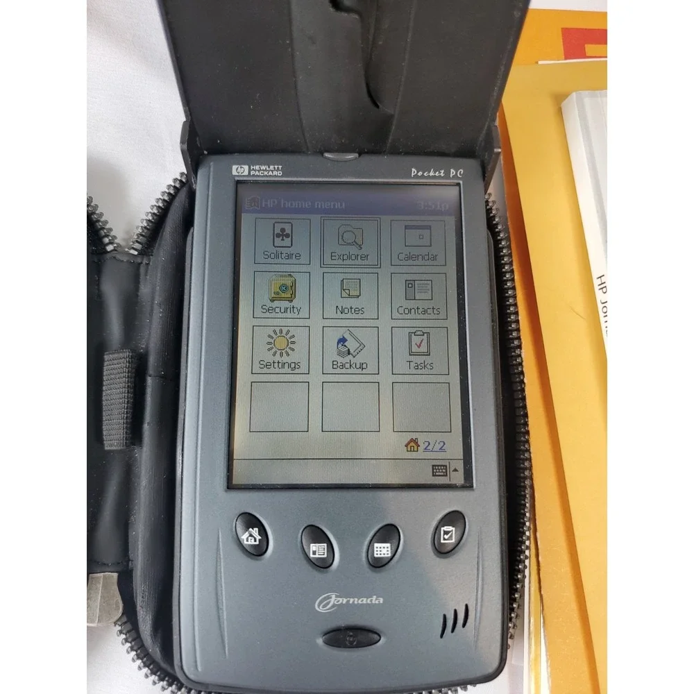 HP Jornada 547 Color Pocket PC 32MB RAM, 16MB ROM. Fast 32-bit processor WORKING